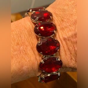 VTG early 20th century stretch bracelet,silver oval settings,Red oval crystals